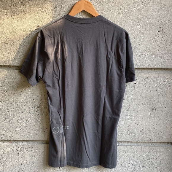 🏄🏻‍♂️🆕 Aaron Chang Art Print Waves Gallery T-shirt - Picture 5 of 6